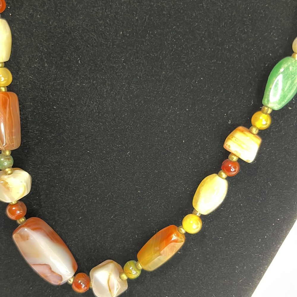 Vintage Multi-Colored Polished Agate Stone Beaded Necklace with Bronze Beads 17" - Picture 8 of 9